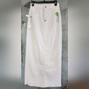 BRAND NEW White Denim Maxi Skirt.  Size 5